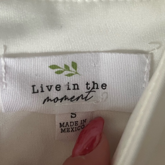 White crop top - Picture 2 of 2